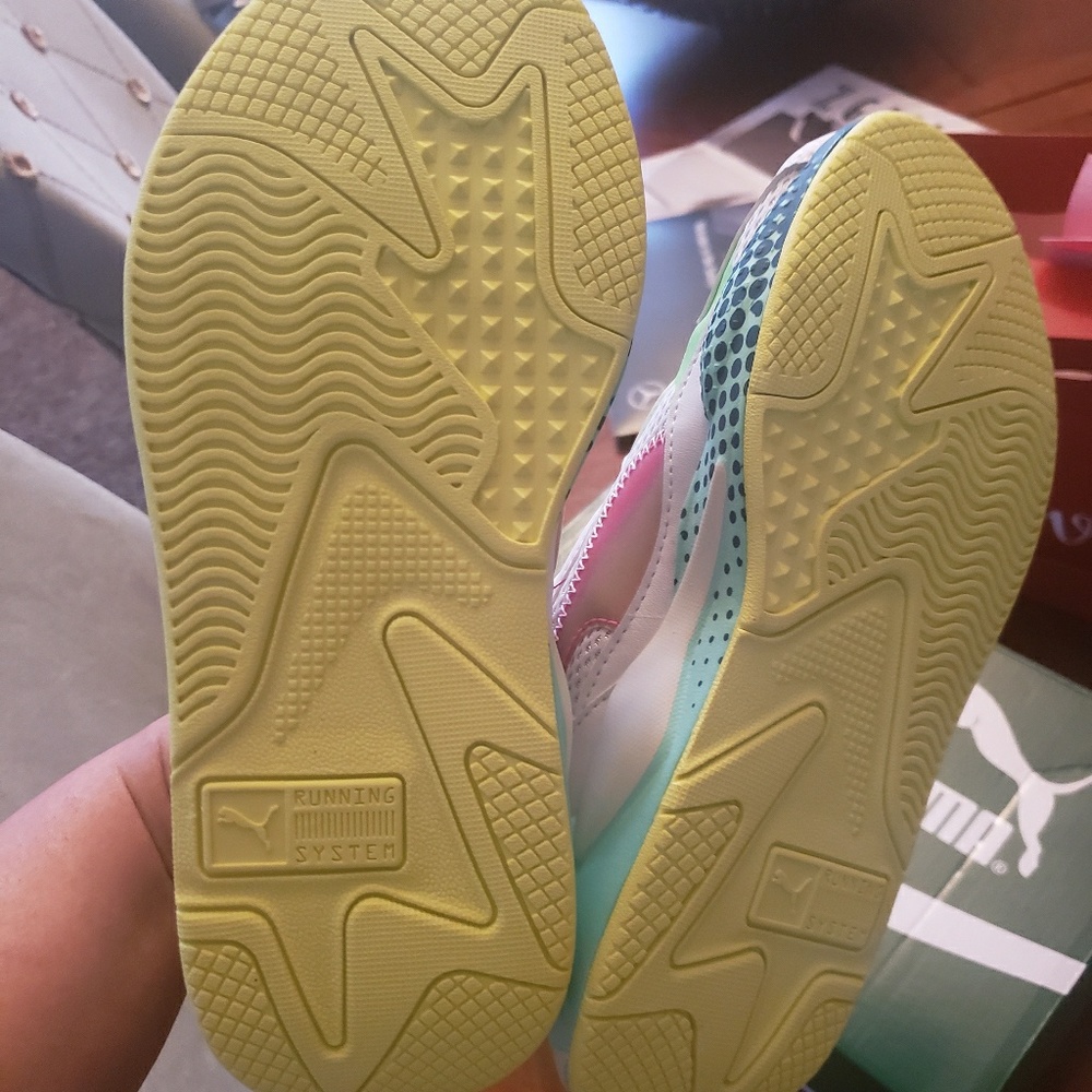 Puma Sneakers for Girls - Picture 5 of 6